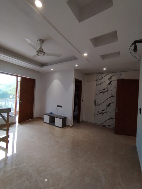 4BHK, 380 Sq. Yards, Available in Sector-37
