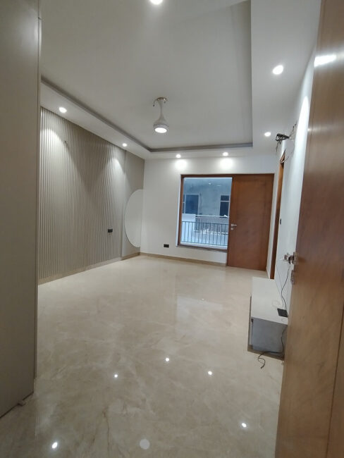4BHK, 380 Sq. Yards, Available in Sector-37