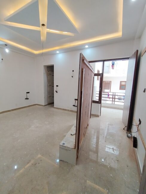 4BHK, 293 Sq. Yards, Available in Sector-37