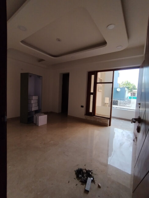 Luxurious 4BHK, 250 Sq. Yards, Available in Sector-31
