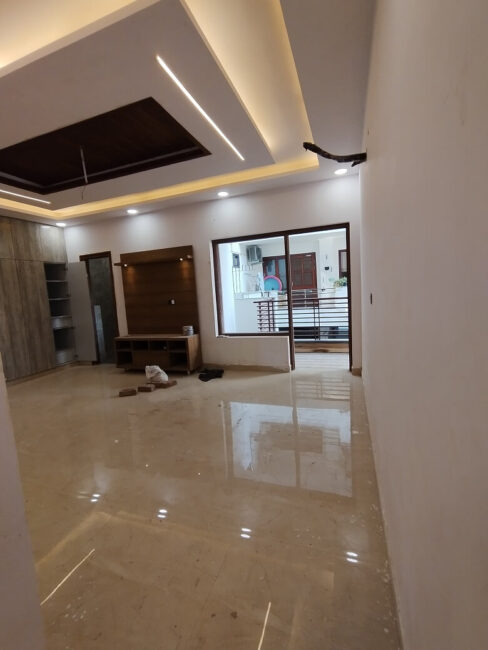 4BHK, 350 Sq. Yards, Available in Sector-31